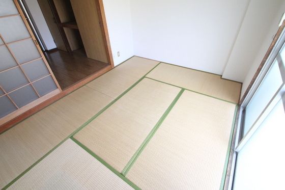 ベッドルーム