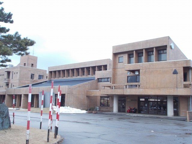 城端中学校まで2500m