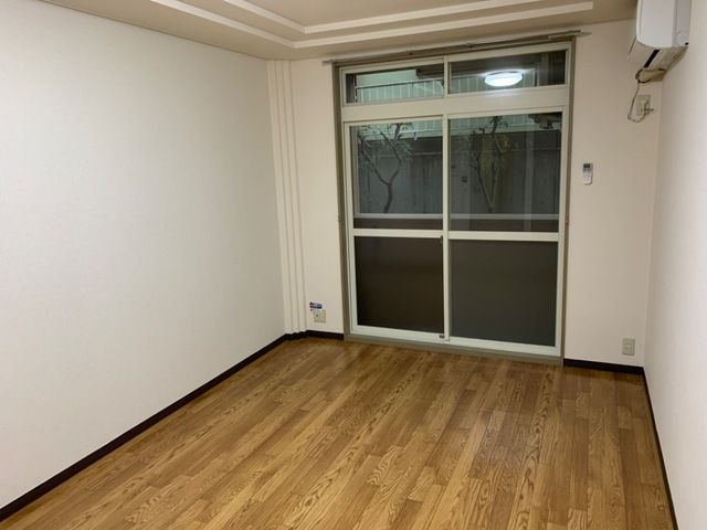 ベッドルーム