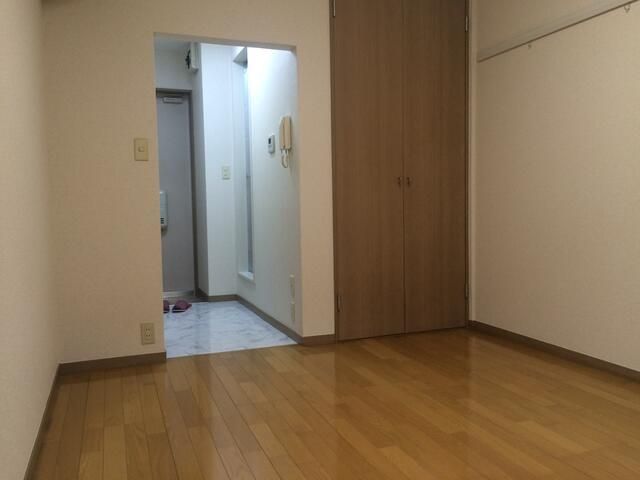 ベッドルーム