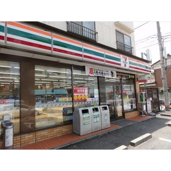 コンビニ「セブンイレブン世田谷上馬2丁目店まで305m」