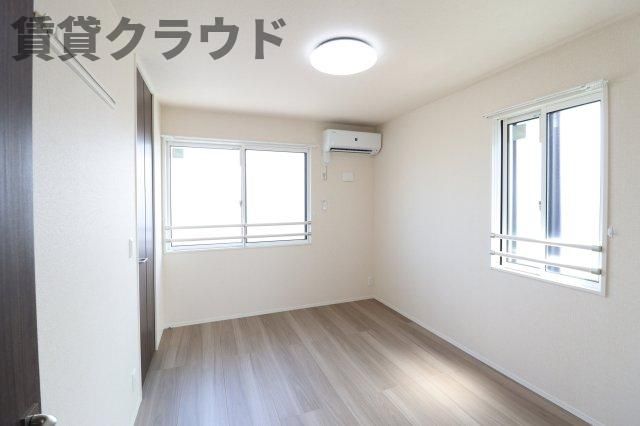 ベッドルーム