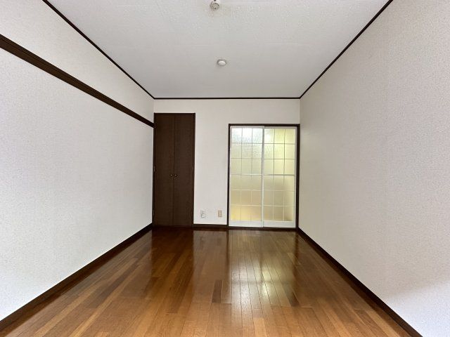 ベッドルーム