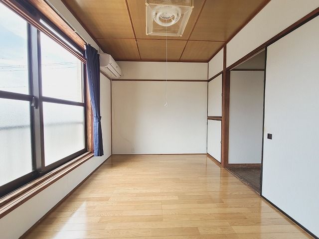ベッドルーム