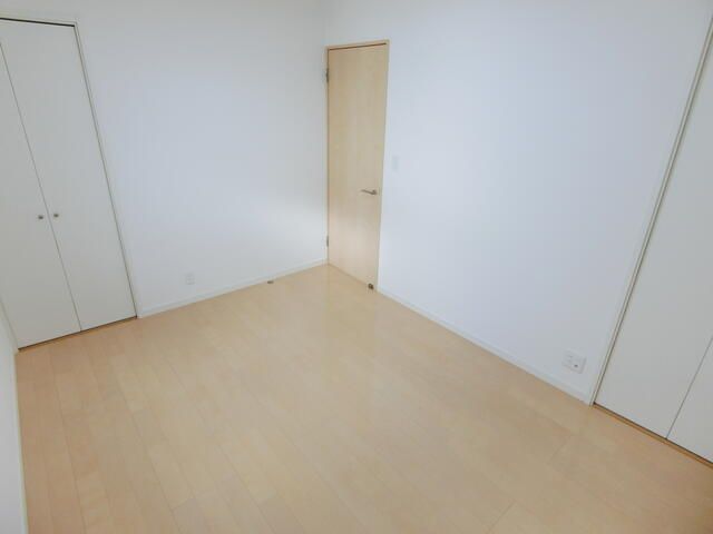 ベッドルーム