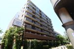 メゾンエクレーレ新宿西戸山の外観