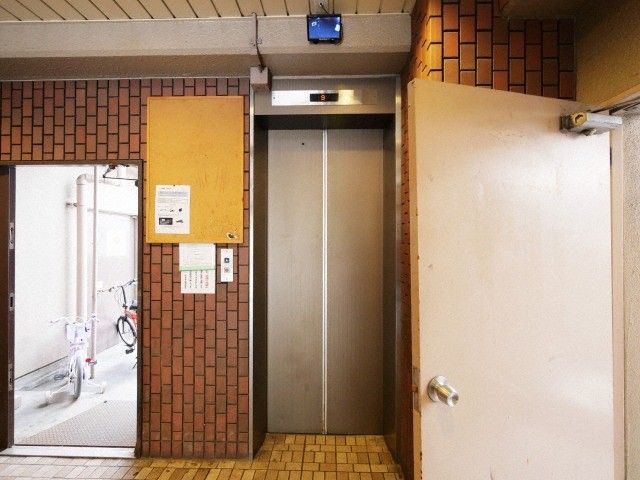 ロビー