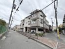 マンション長栄の外観