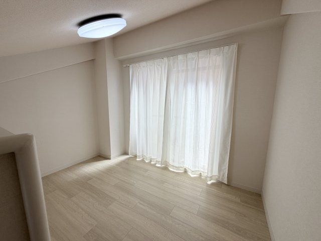 ベッドルーム