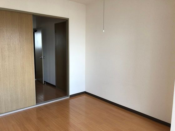 ベッドルーム