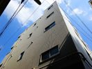 エテルノ明大前の外観