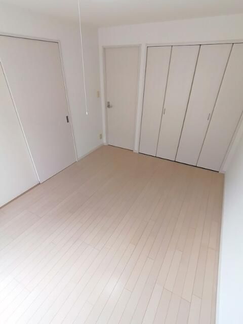 ベッドルーム