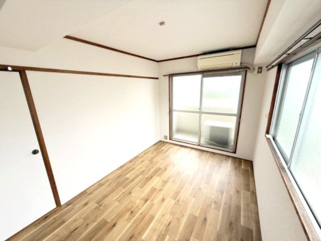 ベッドルーム