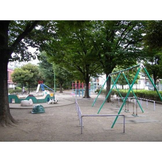 公園「中青木公園まで712m」