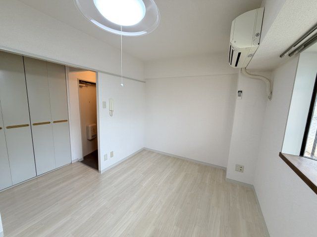 ベッドルーム