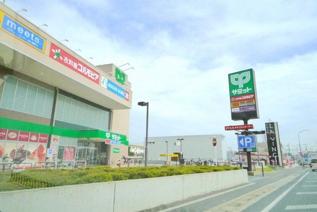 近くに施設あり
