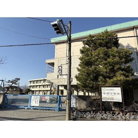 近くに施設あり