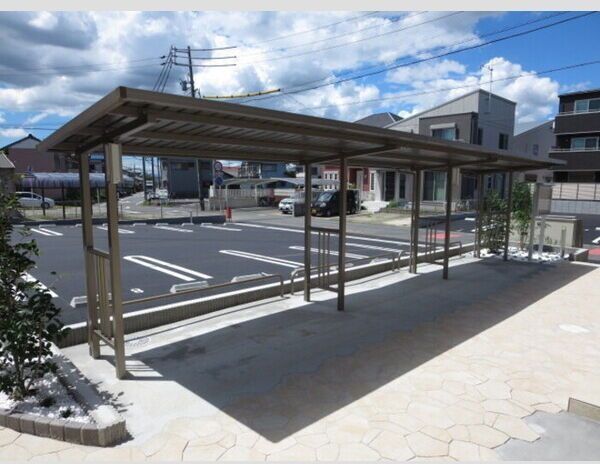 近くに施設あり