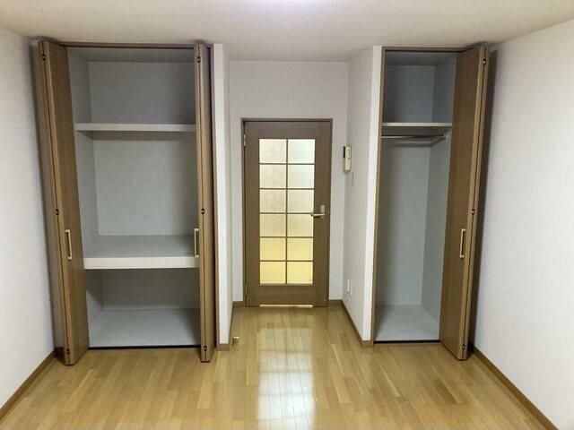 ベッドルーム
