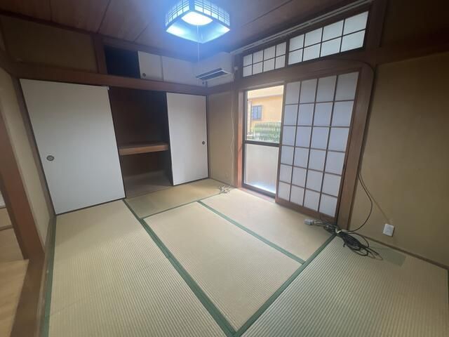 ベッドルーム
