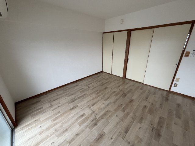 ベッドルーム