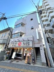 クレストアサカの外観画像
