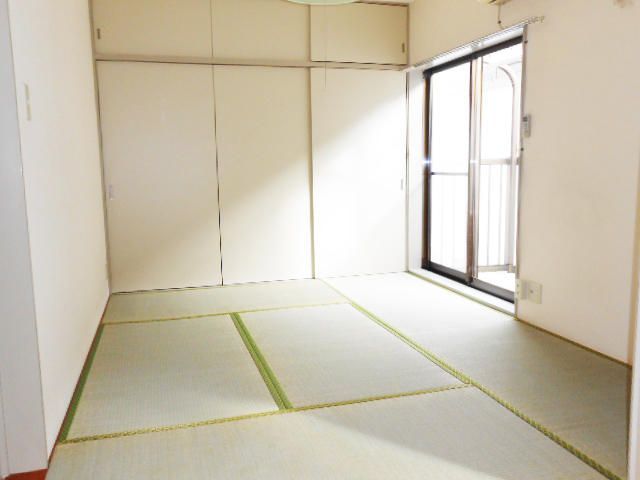 ベッドルーム