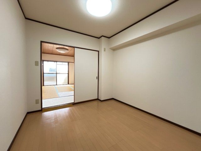 洋室