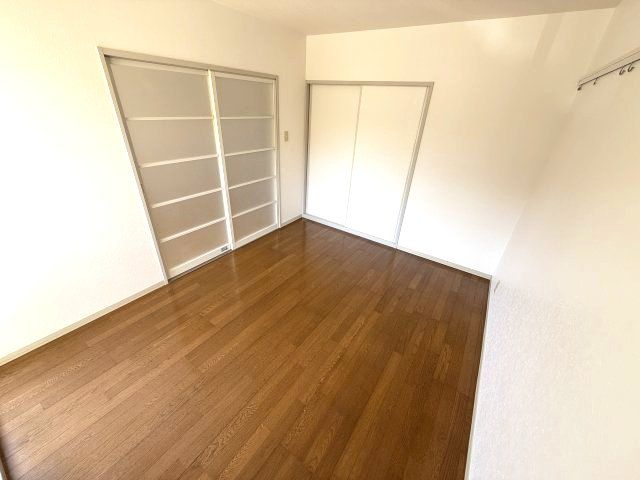 ベッドルーム
