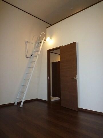 ベッドルーム