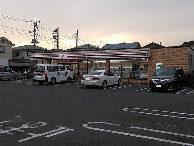 セブンイレブンさいたま奈良町北まで700m