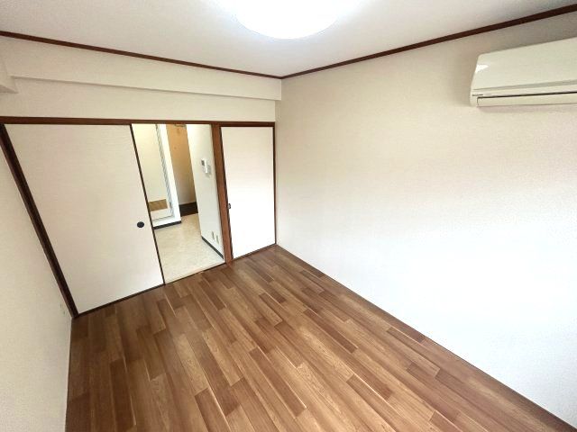 ベッドルーム