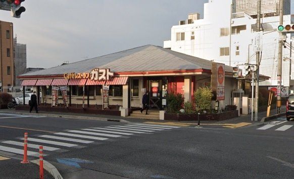 ガスト　大宮大成店まで850m