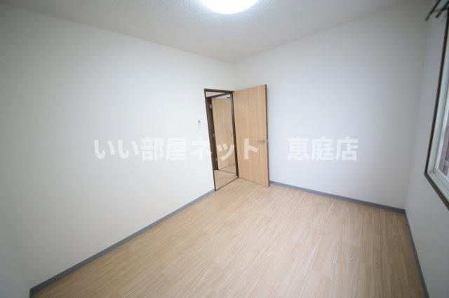 ベッドルーム