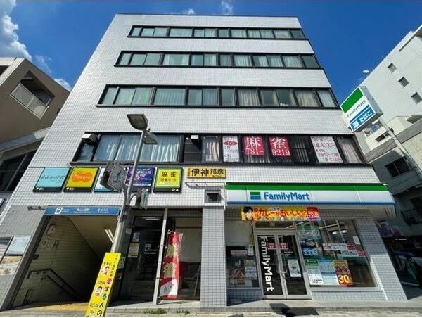 近くに施設あり