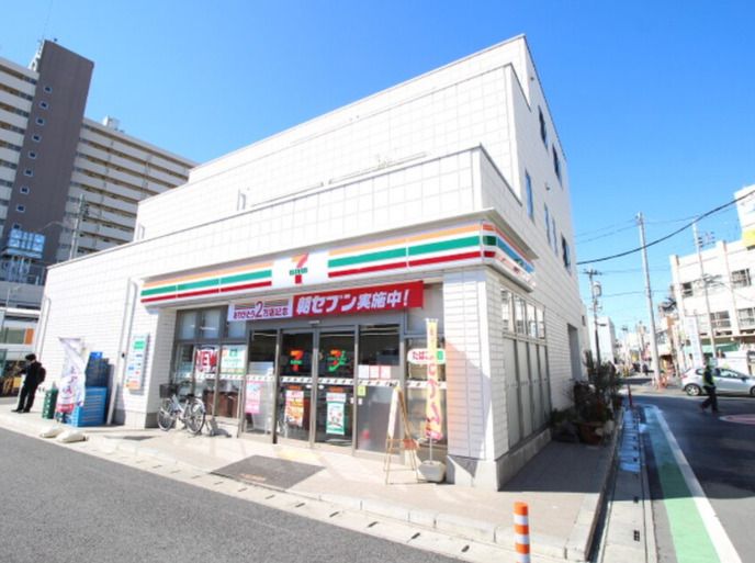 セブン-イレブン 鶴瀬駅東口店(コンビニ)まで84m