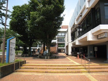 近くに施設あり