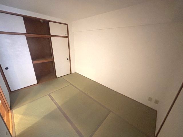 ベッドルーム