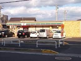 セブンイレブン草津野路店(コンビニ)まで242m