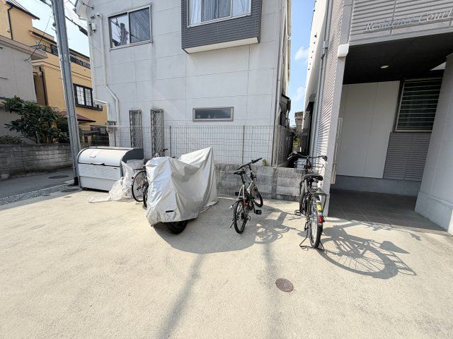 その他