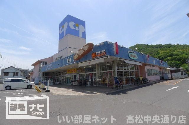 近くに施設あり