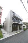 アヴニール三軒茶屋の外観