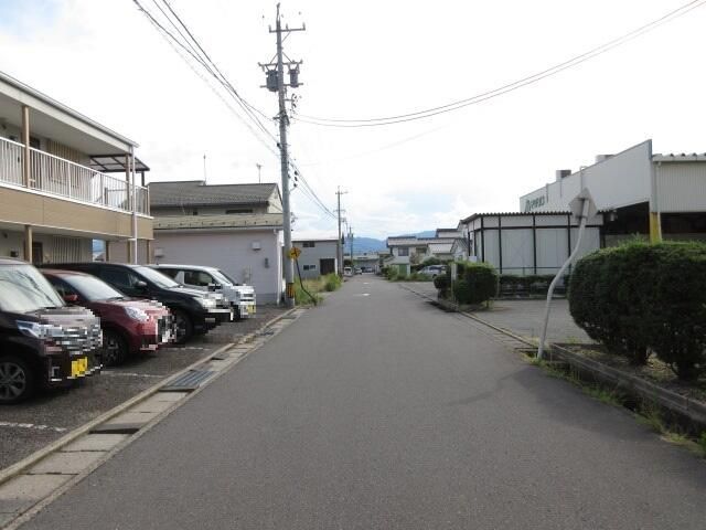 近くに施設あり