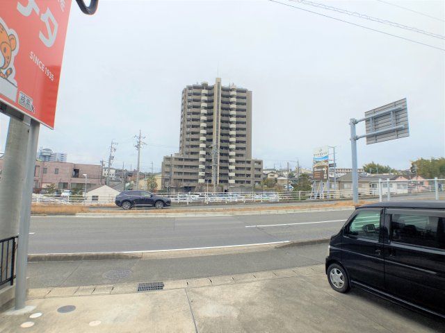近くに施設あり