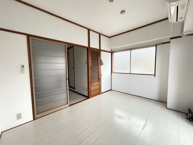 ベッドルーム