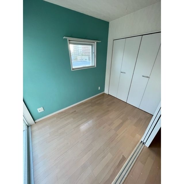 ベッドルーム