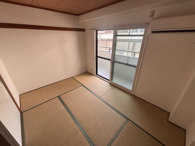 ベッドルーム