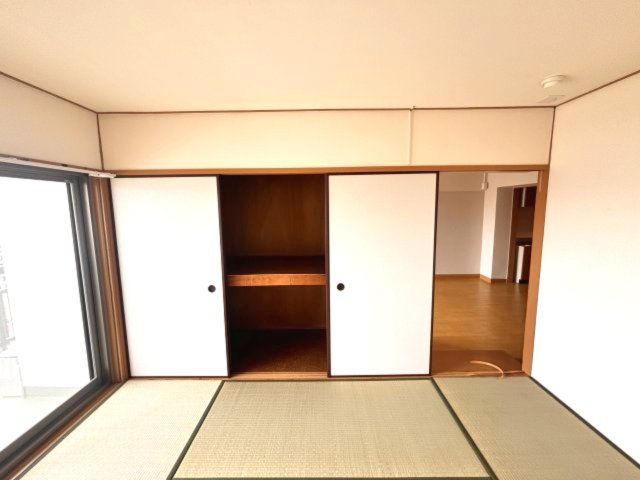 ベッドルーム
