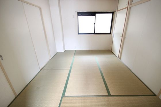 ベッドルーム