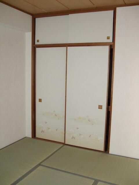 ベッドルーム